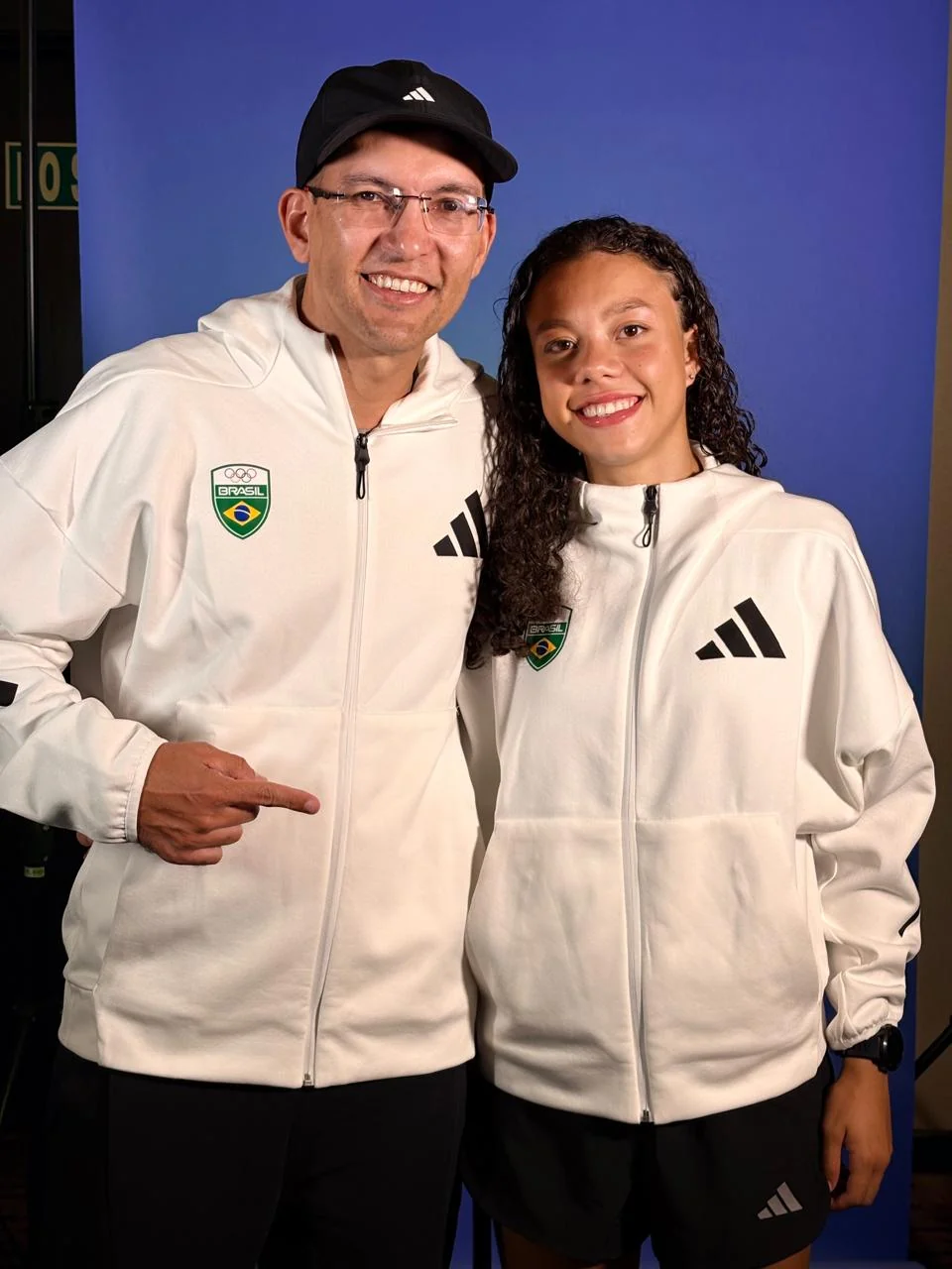 Alex Lopes com atleta da Seleção Brasileira
